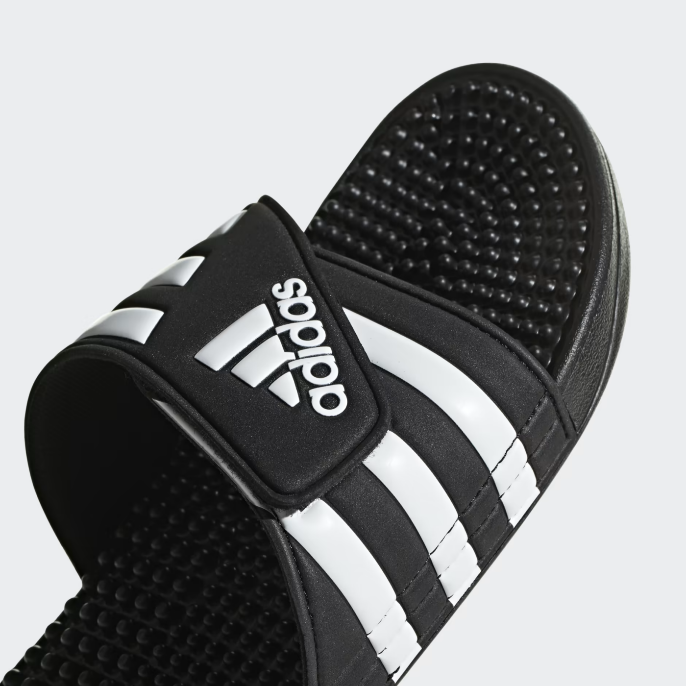 Claquette Adidas  » Adissage  » Noir – Rayures blanches
