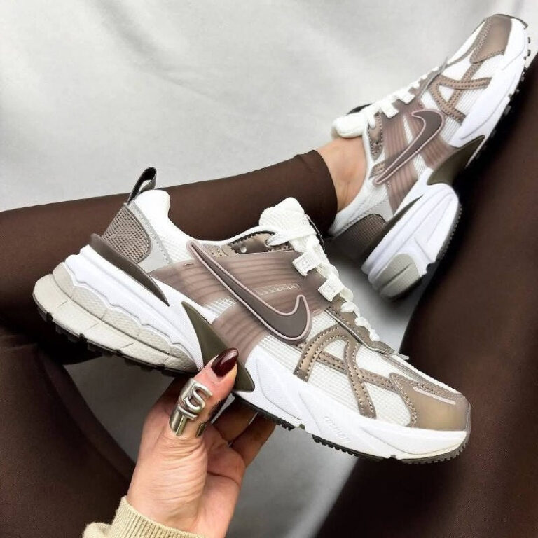 Nike V2K RUN Femme